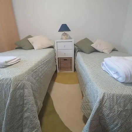 Apartamento Con Piscina Y Garaje Puente Arce